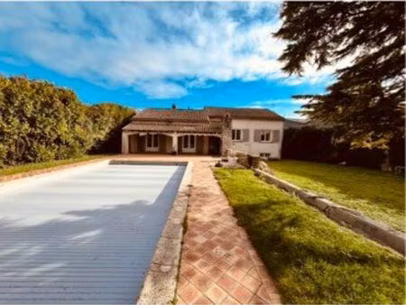 vend maison 5 pièces - 120m2 roullet st-estephe