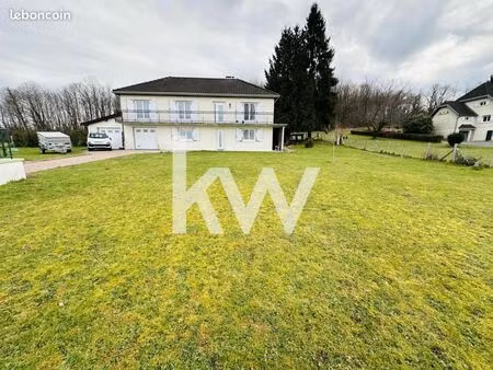 maison 7 pièces 177 m²