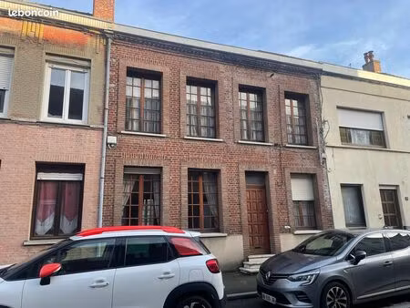 maison de ville 6 pièces 140 m²