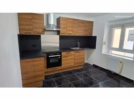 f4 80 m² rénové fin 2025  lumineux  isolé  au calme  chauffage inertie  rue de la gare à b