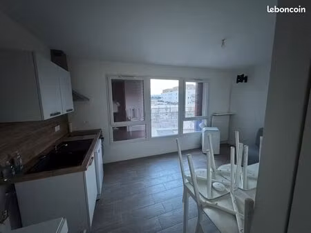 location studio monteux + parking + local