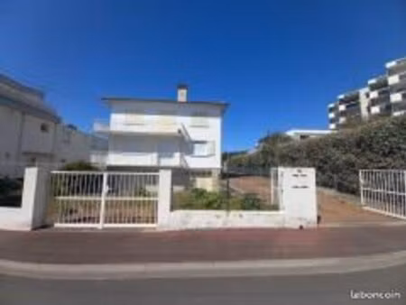 t2 à 300m plage de pontaillac -vaux sur mer-royan