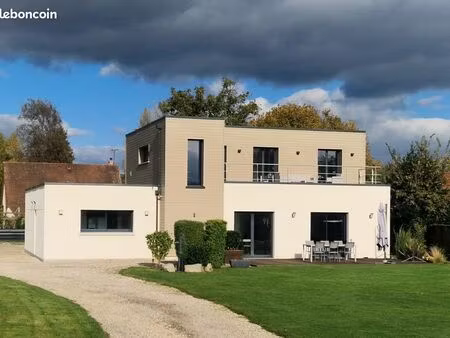 maison moderne et lumineuse