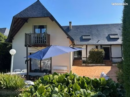 maison 7 pièces 147 m²