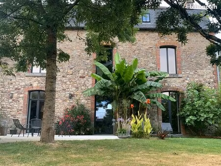 maison 7 pièces 280m²