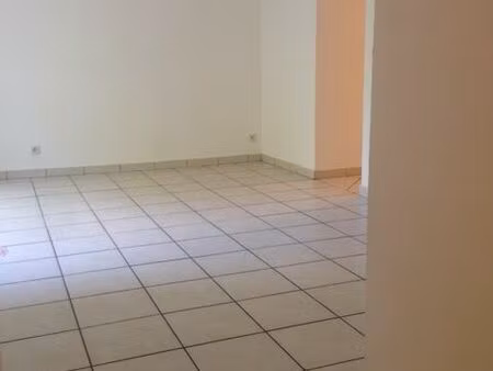 appartement t3 65 m2