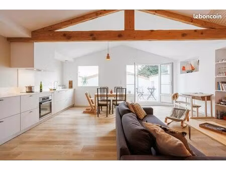 t3 lumineux de 90 m² traversant avec terrasse plein sud – villedoux  proche mer