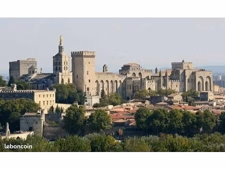 bureaux 60 m² avignon