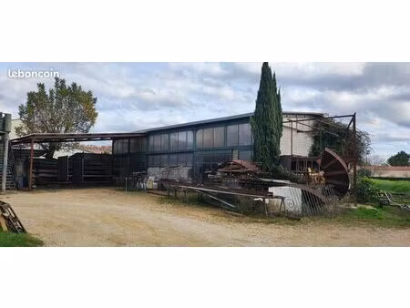 location local commercial cadenet 150 m 2