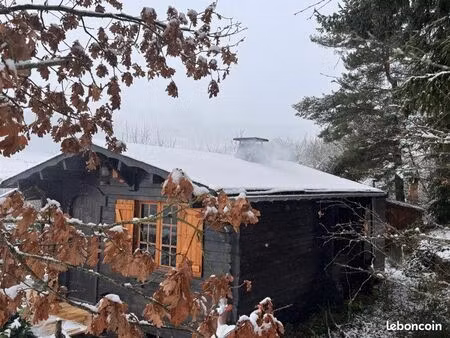 chalet bois norvégien rénové – vue vallée  sauna  terrain 1300 m² – forez