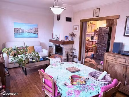 maison 135m2 au sol/100m2 carrez hab.- 3/4 chambres 11-20 et 45m2 sol à gros potentiel