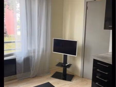 t2 meublé 29 m² – proche gare les mureaux