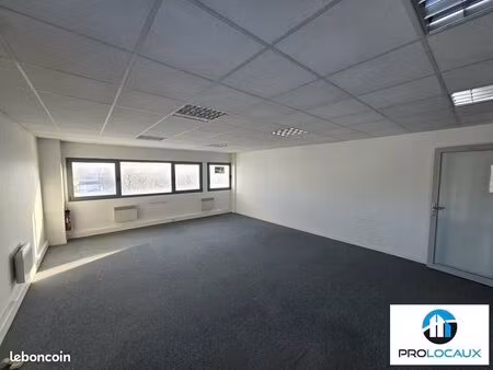 bureaux 64 m²