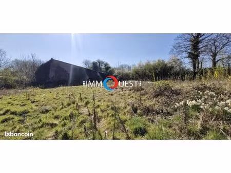 terrain 1 502 m² courset