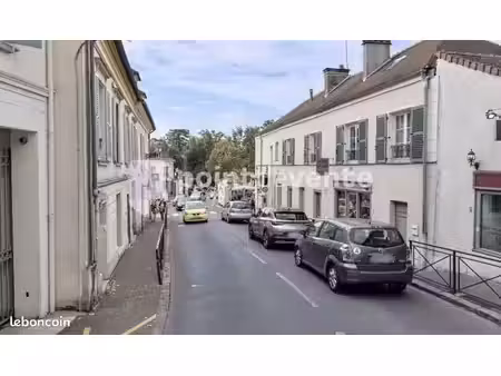 commerce beauté/coiffure 90 m²