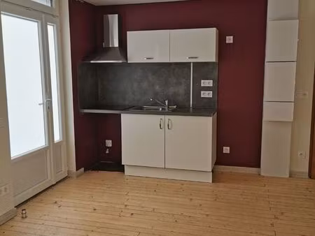 t2 au gond pontouvre refait à neuf