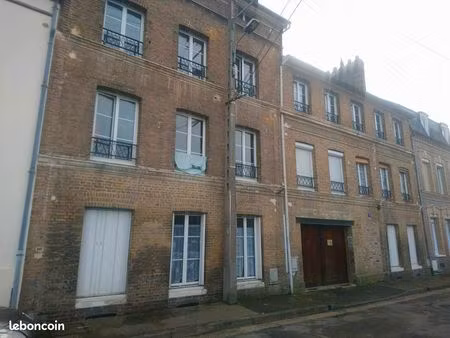 immeuble 16 pièces 329 m²