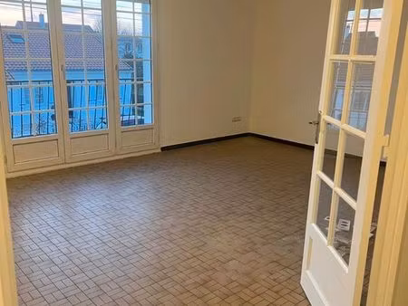 location t4 en très bon etat