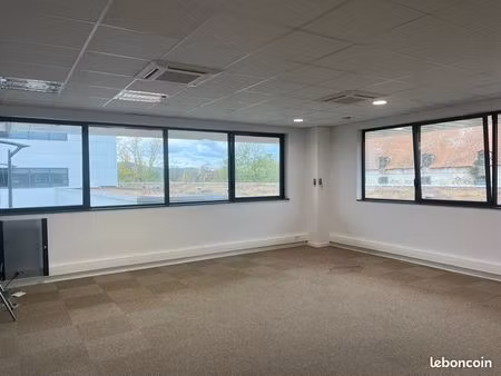 bureau 104 m2 cournon d’auvergne zénith