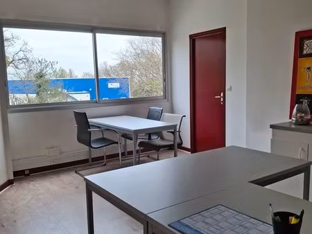 bureaux de 10 à 75m²