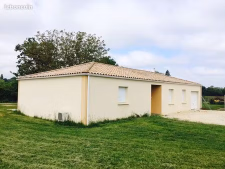 belle maison récente 4 chambres + terrain à louer