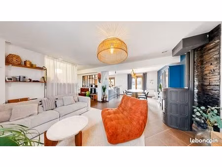 maison 7 pièces 169 m²