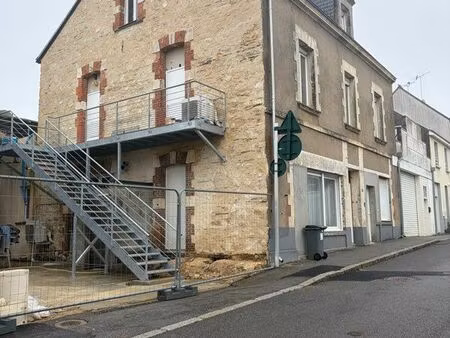 t3 duplex entièrement rénové