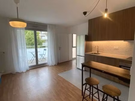 location appartement 2 pièces 39 m² à pontoise (95000)