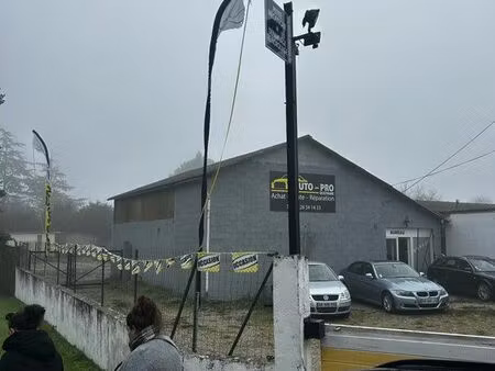 garage automobile mécanique avec pont