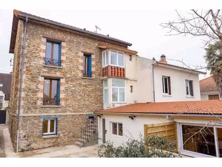 location maison 5 pièces 300 m² à villeneuve-le-roi (94290)
