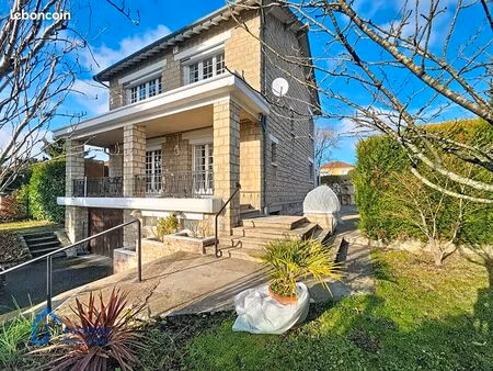 pavillon 6 pièces 125 m²