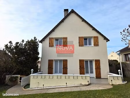maison 5 pièces 95 m²