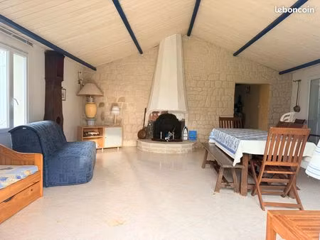 beauvoir-sur-mer – ancienne bourrine rénovée – résidence secondaire / maison de vacances