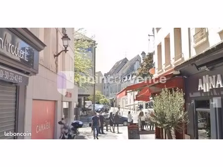 epicerie/primeur 38 m²