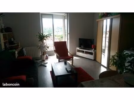 beaumont beau studio -plein sud-vue dégagée