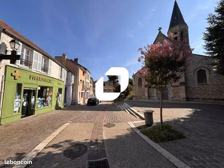 local commercial 125 m²