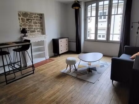 fougeres -appartement t2 meublé
