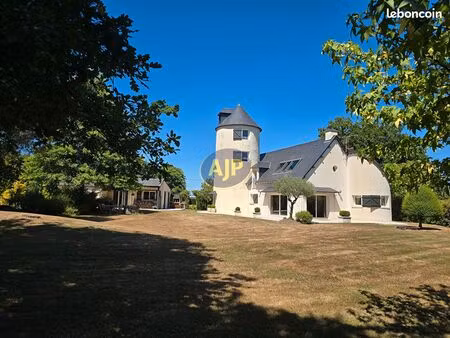 moulin 8 pièces 239 m²
