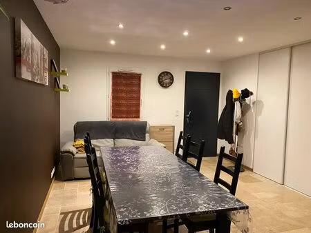 maison 63 m2 et dépendance 20 m2
