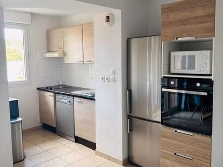 location meublé appartement f2 de 43 m2 + parking