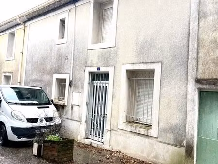 maison de village 85 m² + terrasse 23 m² – calme  sans vis-à-vis – castries centre