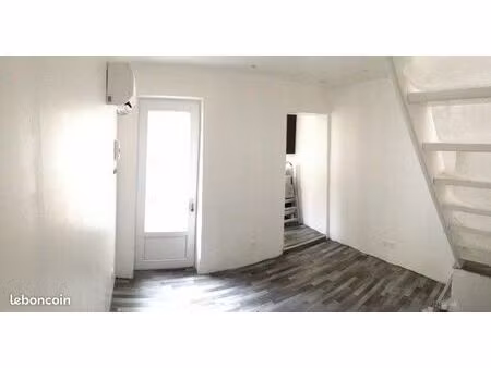 petite maison de ville avec jardinet loué