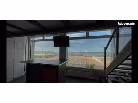 loft 1 pièce 40m2 front de mer