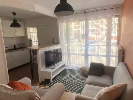 appartement rénové et meublé