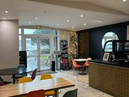 à louer traiteur / restaurant snack