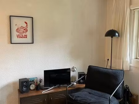 studio meublé à louer style industriel– carquefou (44) – 22 m² – proche commodités