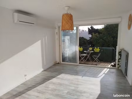 4 pièces lumineux – dernier étage – balcon – parking – cave