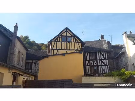 location maison 147 m2 au cœur du village de la bouille