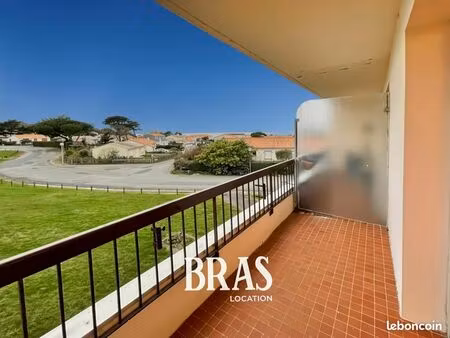 studio 1 pièce 33 m²