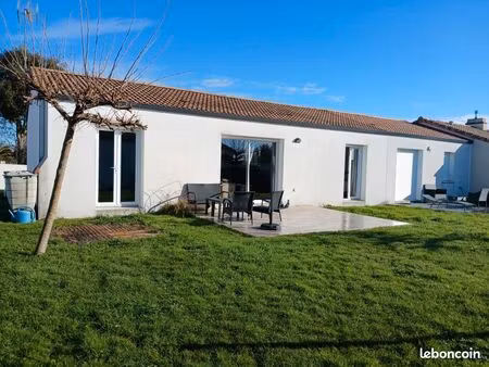 maison au bord de mer